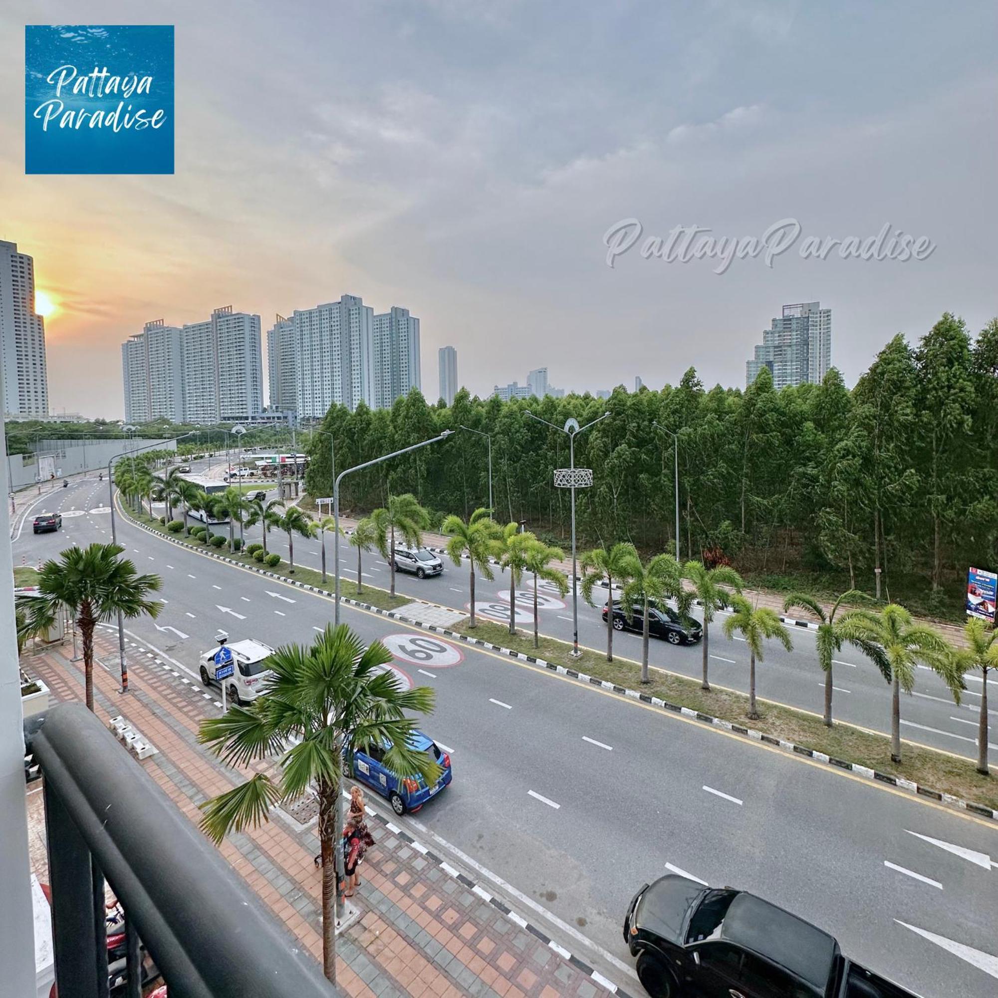Espana Resort Jomtien Beach Pattaya Экстерьер фото